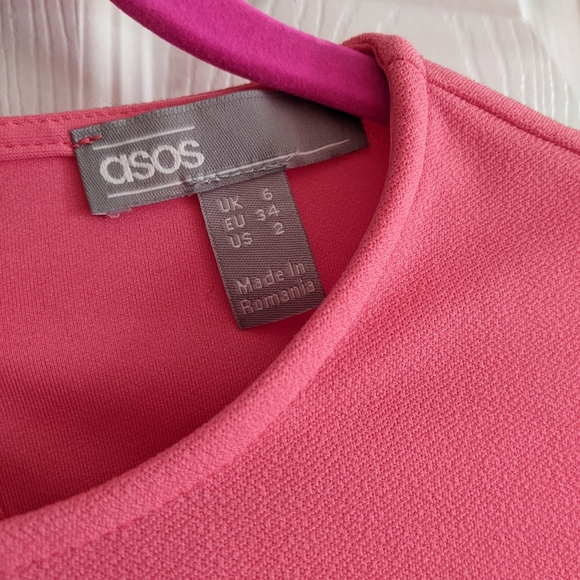 NWOT ASOS Coral-Pink Open Back Bubble Hem Dress UK 6/US 2 XS - Picture 7 of 8